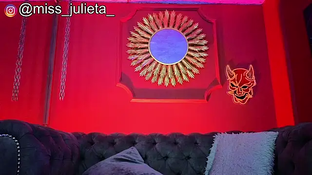 Julieta Russell online show from July 2026 11:58:02 AM