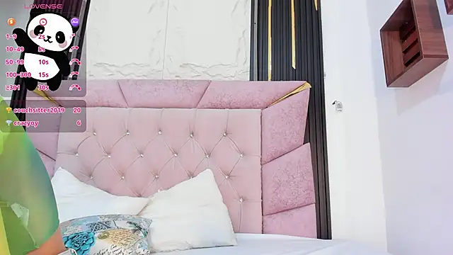 laurem-paulette online show from January 2025 06:40:01 PM