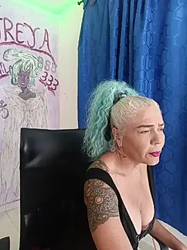 freyadevil333 online show from May 2026 04:06:02 AM