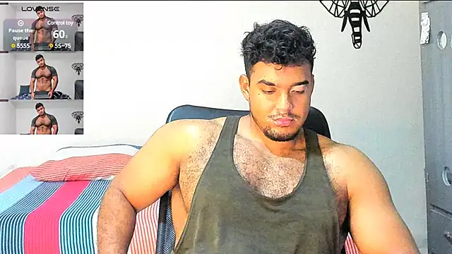 Big furry bear13 online show from December 2024 07:55:01 AM