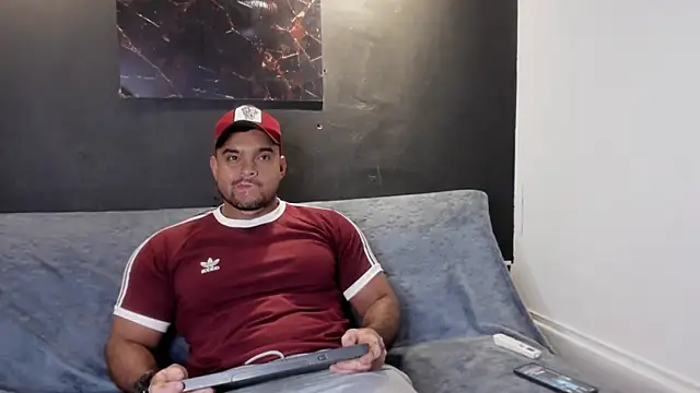 Big furry bear13 online show from July 2026 10:35:02 AM