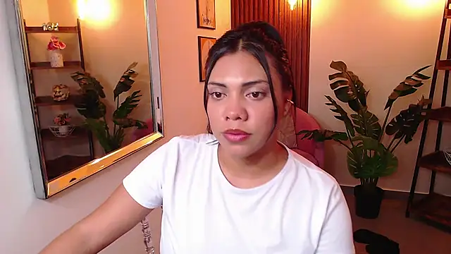 angela santana  online show from December 2024 12:20:01 AM