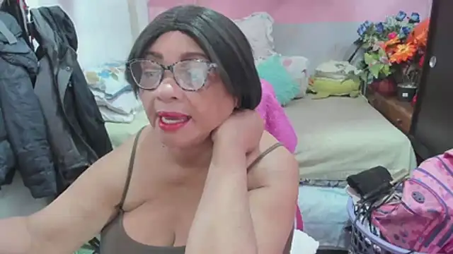 Mrs mommy  online show from May 2026 05:10:01 PM