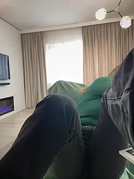 HotXMom online show from February 2025 10:37:02 AM