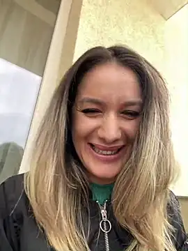 HotXMom online show from March 2025 10:36:02 AM