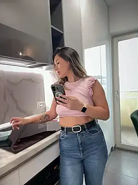 HotXMom online show from March 2025 07:24:01 AM