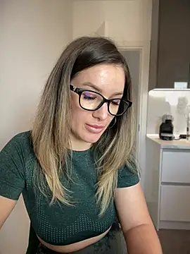 HotXMom online show from March 2025 07:47:02 AM