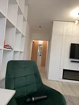 HotXMom online show from November 2025 07:11:02 AM