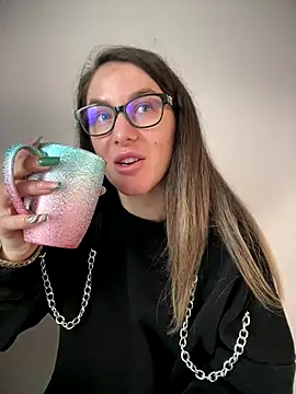 HotXMom online show from January 2026 07:43:02 AM