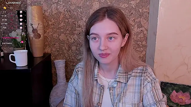 Ksuhesa online show from March 2025 10:28:02 AM