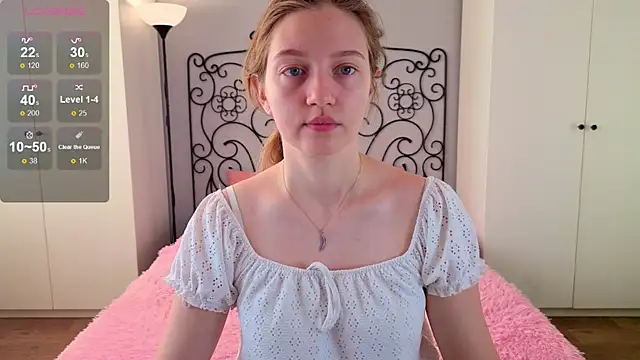 Ksuhesa online show from October 2025 02:03:02 AM