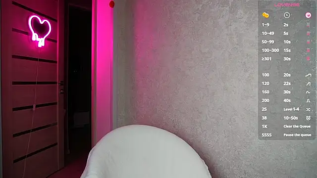 soffy  kisss online show from March 2025 04:19:02 PM