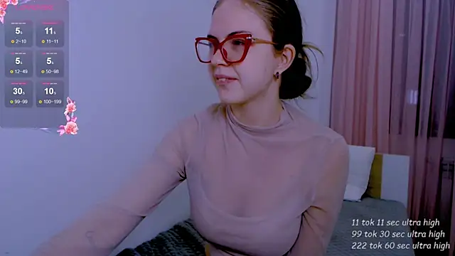 Sarah HS online show from May 2026 06:38:02 PM