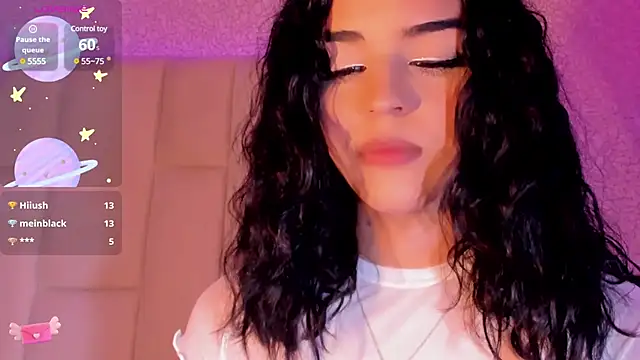 Snapshot of Summer_walkerr chatting on January 2025 06:56:02 PM Summer walkerr online show from January 2025 06:56:02 PM