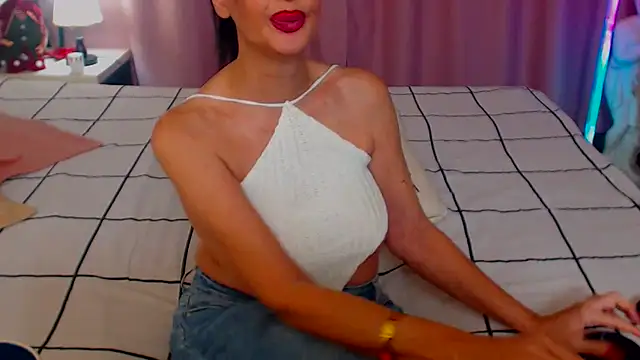 Snapshot of shannon4u chatting on January 2025 01:29:01 AM shannon4u online show from January 2025 01:29:01 AM