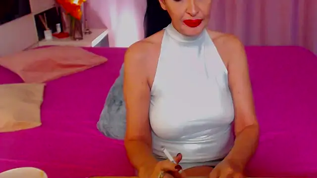 Snapshot of shannon4u chatting on January 2025 09:05:02 PM shannon4u online show from January 2025 09:05:02 PM