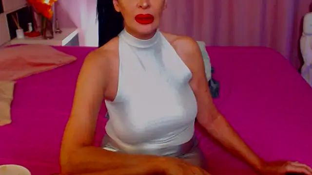 Snapshot of shannon4u chatting on February 2025 12:07:01 AM shannon4u online show from February 2025 12:07:01 AM