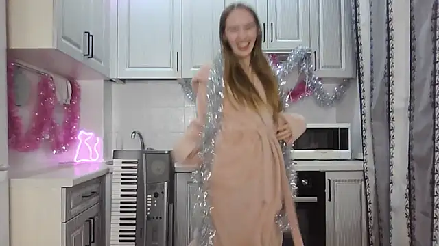 leslie my lovee online show from December 2024 09:55:02 PM