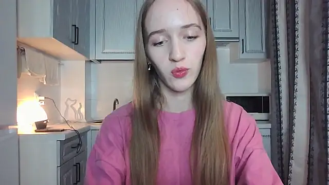 leslie my lovee online show from September 2025 08:08:02 PM