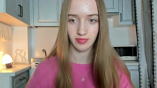 leslie my lovee online show from October 2025 08:20:01 PM