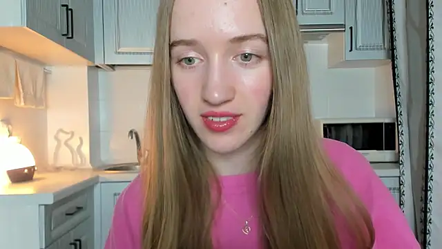 leslie my lovee online show from October 2025 09:26:01 PM