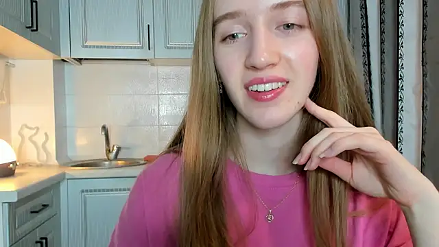 leslie my lovee online show from October 2025 06:30:01 PM