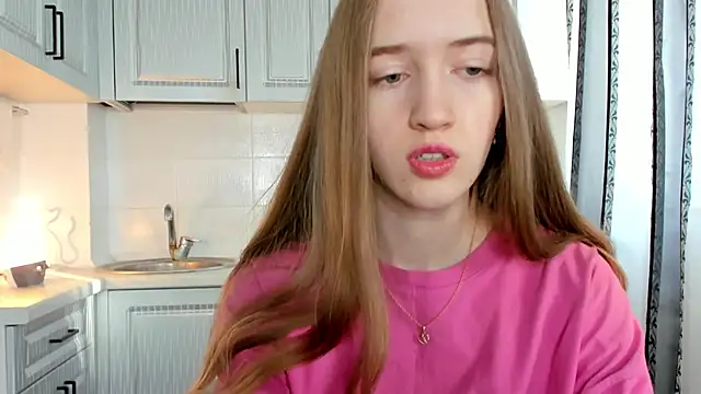 leslie my lovee online show from November 2025 08:00:02 AM