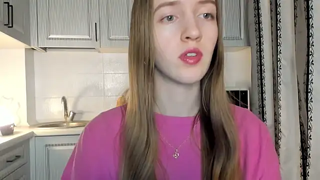 leslie my lovee online show from December 2025 07:18:01 PM