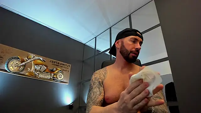 AronGrant online show from March 2025 08:45:01 AM