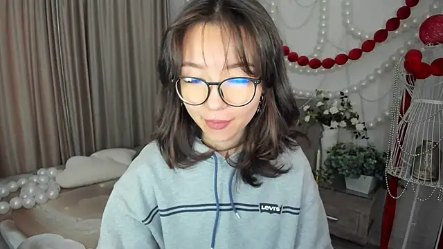 Snapshot of AgnieszkaBanana chatting on April 2026 04:04:01 AM AgnieszkaBanana online show from April 2026 04:04:01 AM