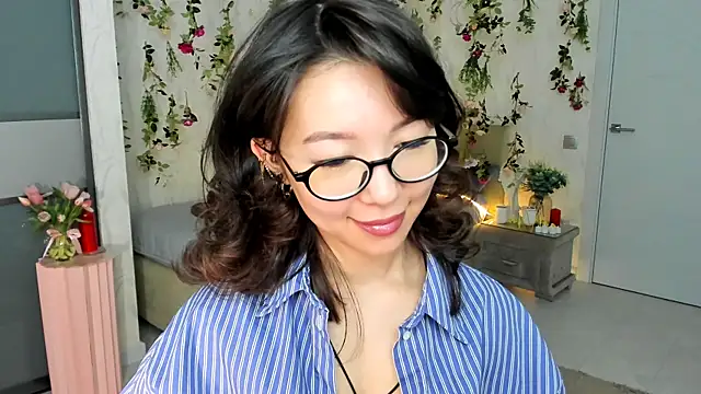 Snapshot of AgnieszkaBanana chatting on May 2026 04:08:01 AM AgnieszkaBanana online show from May 2026 04:08:01 AM