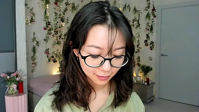 Snapshot of AgnieszkaBanana chatting on May 2026 04:08:01 AM AgnieszkaBanana online show from May 2026 04:08:01 AM