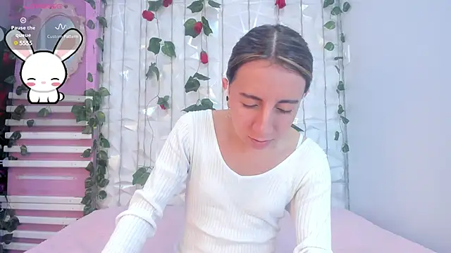 Miiaa doll online show from February 2025 11:51:01 AM