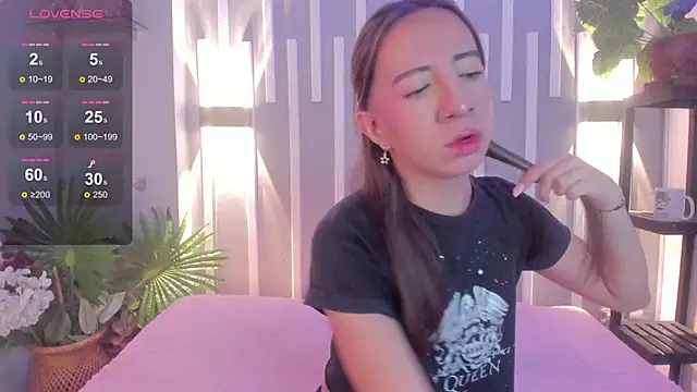 Miiaa doll online show from March 2025 12:28:01 PM