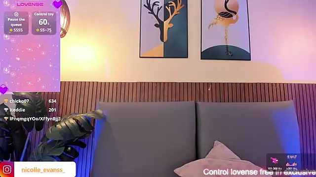 NicolleeEvanss online show from April 2026 05:30:01 PM