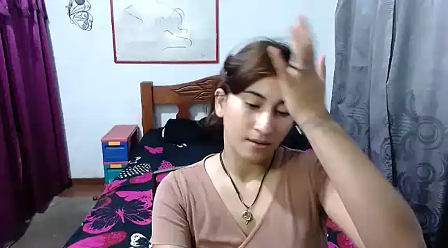 LadyMilk003 online show from January 2025 06:33:02 PM