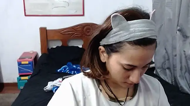 LadyMilk003 online show from February 2025 12:33:01 PM