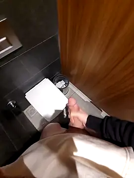 Snapshot of sevvvvsevvvv1 chatting on February 2026 01:20:01 PM sevvvvsevvvv1 online show from February 2026 01:20:01 PM