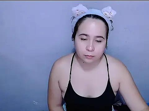 SubLayla01 online show from February 2026 06:12:02 PM