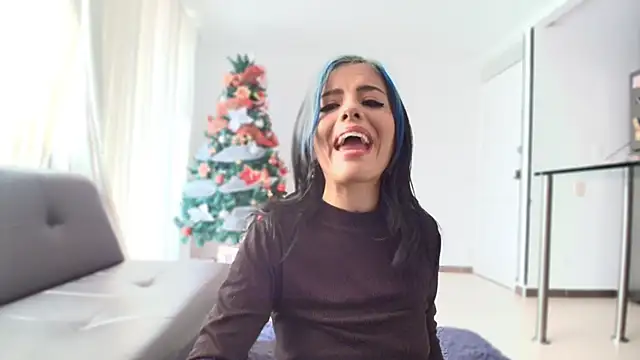 Snapshot of Alicia_Ortiiz chatting on December 2025 04:46:02 PM Alicia Ortiiz online show from December 2025 04:46:02 PM