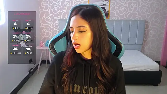 Snapshot of ninfa1_ch chatting on January 2025 11:33:01 AM ninfa1 ch online show from January 2025 11:33:01 AM