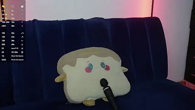 abby  make online show from October 2025 03:36:01 PM