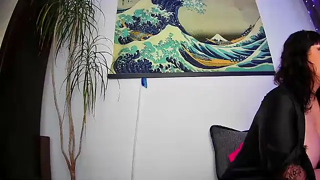 Snapshot of EmmaKrosss chatting on March 2025 09:05:01 AM EmmaKrosss online show from March 2025 09:05:01 AM