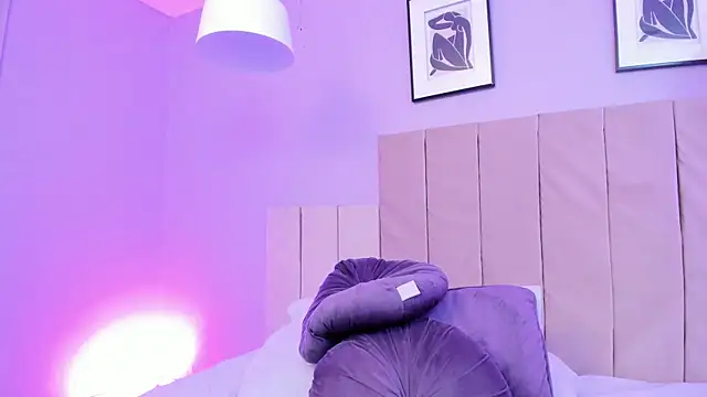 April bowie online show from January 2025 03:00:02 PM