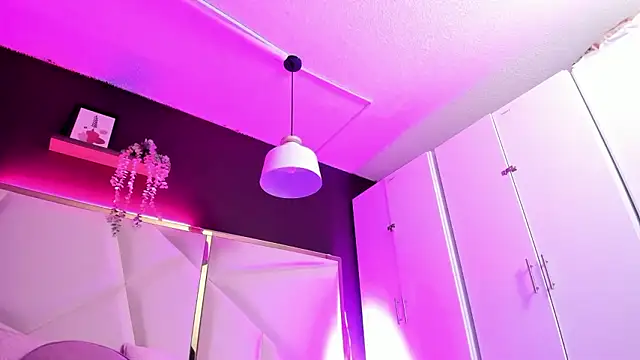 April bowie online show from March 2026 11:37:01 AM