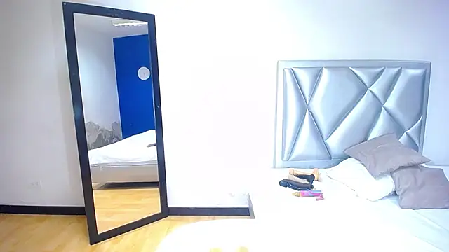 exotic karmella online show from February 2025 08:43:02 PM