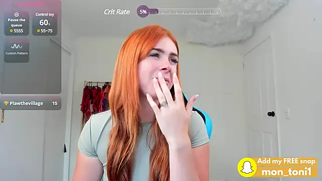 Snapshot of aus_queen chatting on February 2025 12:51:02 AM aus queen online show from February 2025 12:51:02 AM