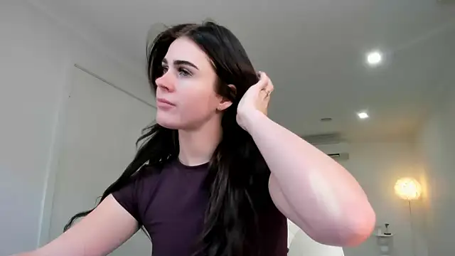 Snapshot of aus_queen chatting on October 2025 12:42:02 AM aus queen online show from October 2025 12:42:02 AM