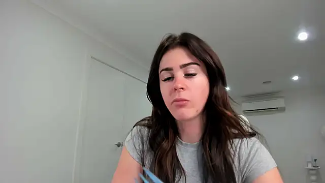 Snapshot of aus_queen chatting on October 2025 12:51:02 AM aus queen online show from October 2025 12:51:02 AM