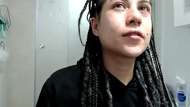Snapshot of Hellen_dumont chatting on November 2025 12:54:01 AM Hellen dumont online show from November 2025 12:54:01 AM